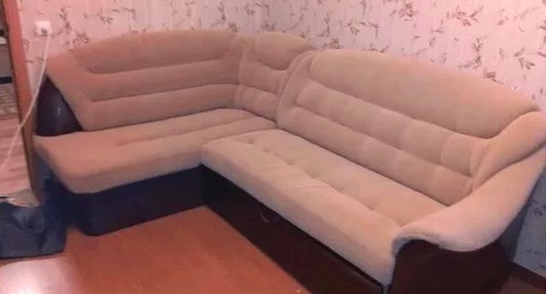 Перетяжка углового дивана. Советская Гавань